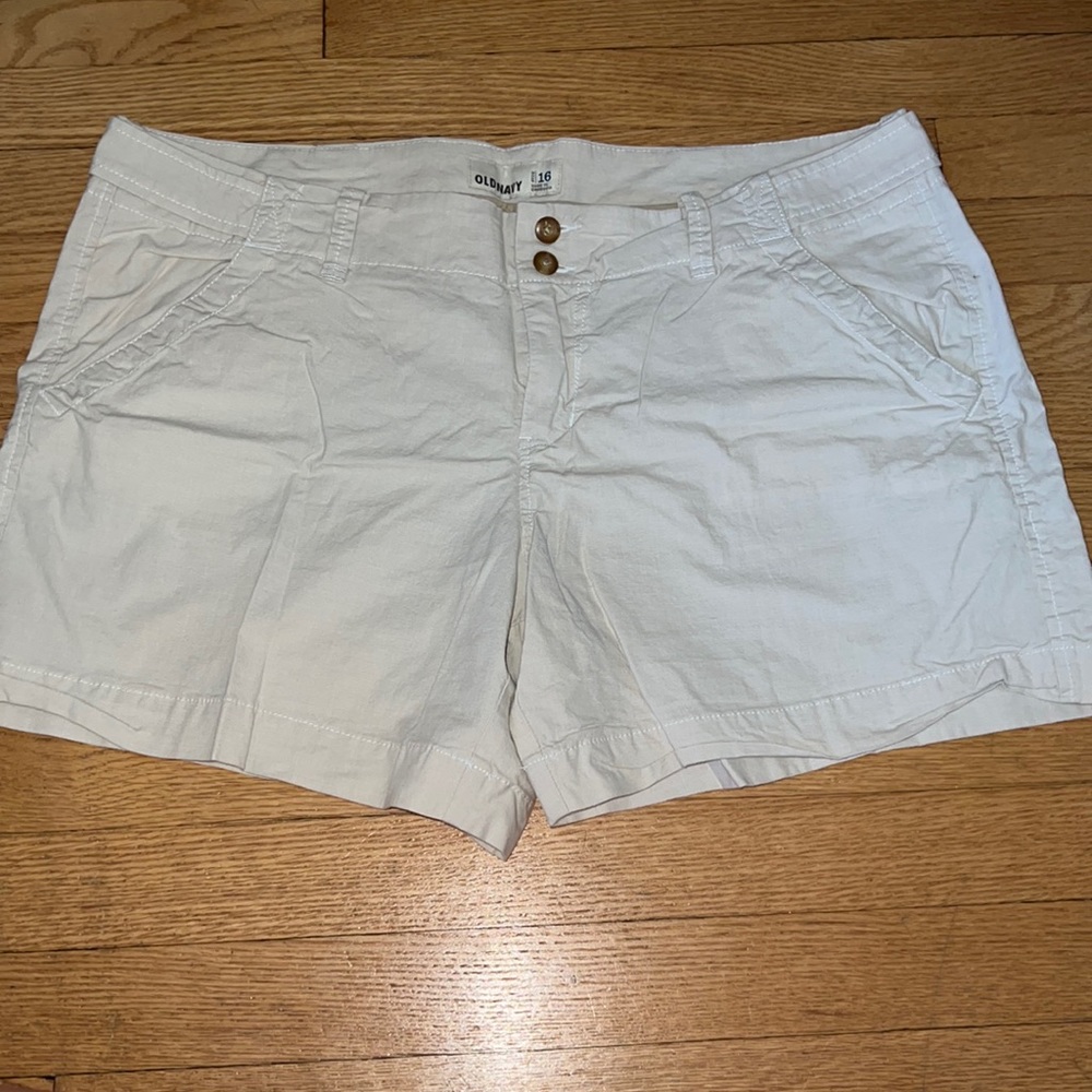 Cream Khaki Old Navy Shorts